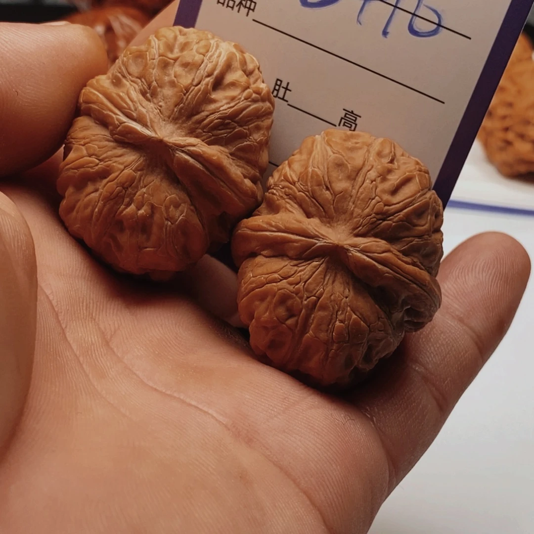 文玩核桃吊坠3410