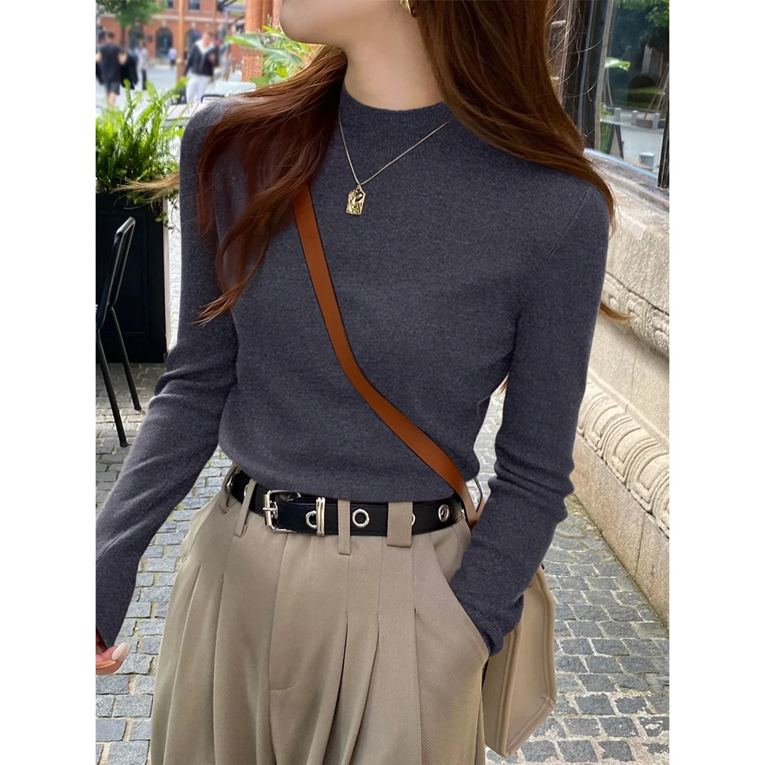 高级感舒适软糯设计半高领内搭针织上衣女秋冬季修身显瘦保暖毛衣