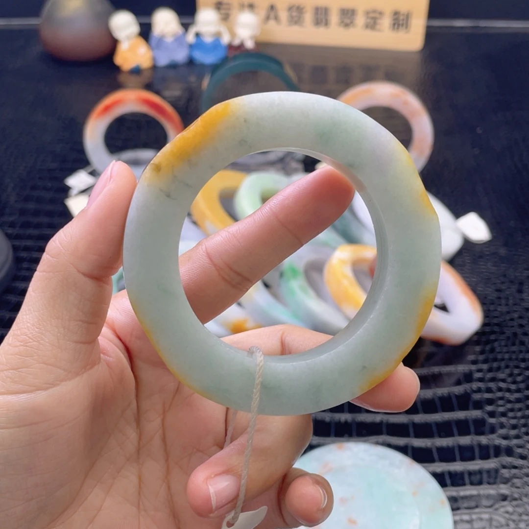 钱***儿定制翡翠未镶嵌翡翠