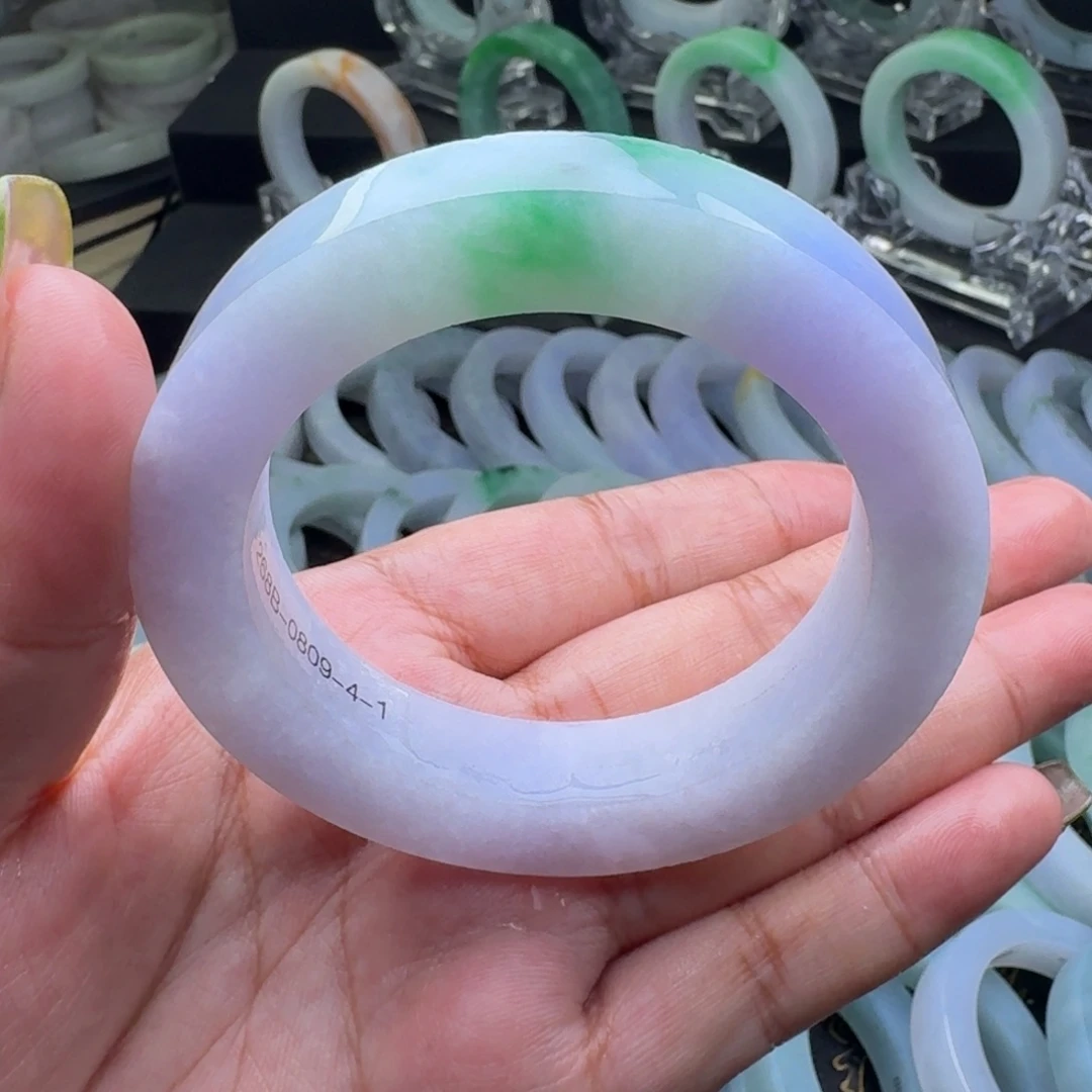 未镶嵌翡翠手镯定制翡翠
