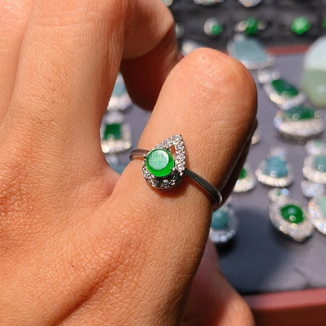 翡翠未镶嵌戒指戒指