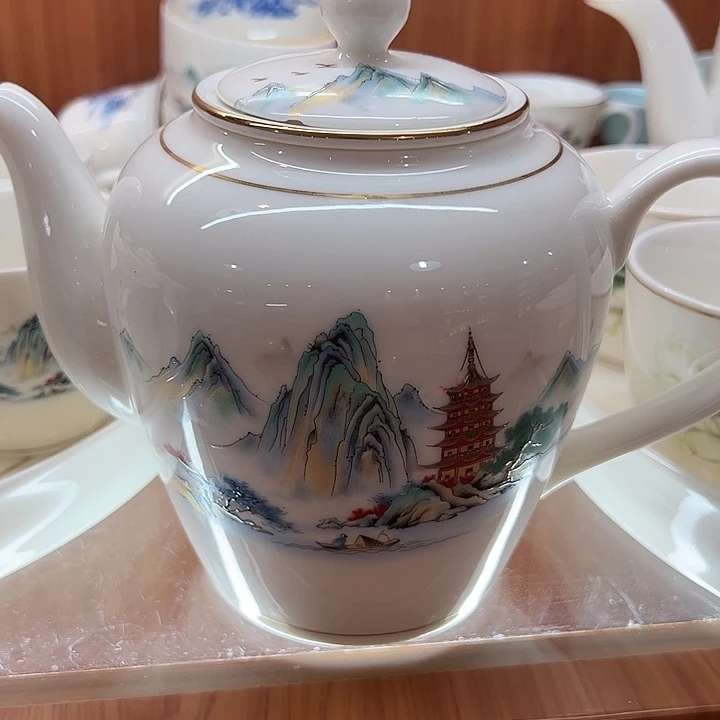 陶瓷茶壶哈哈哈哈哈哈