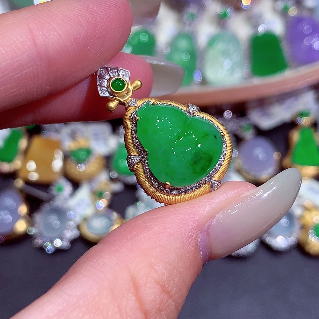 翡翠18K金镶嵌吊坠(不含链)