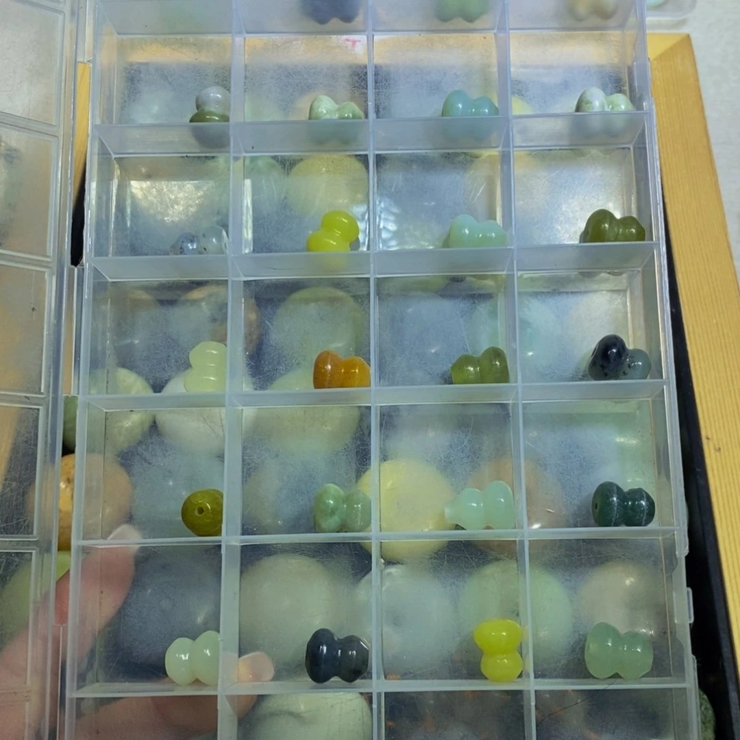 蛇纹石玉其他未镶嵌萌*216