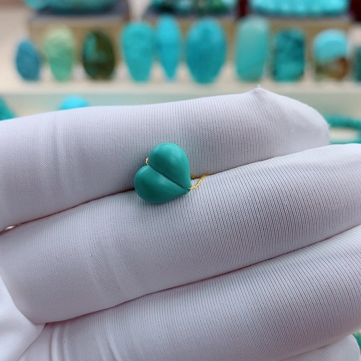 沙***鱼绿松石未镶嵌挂件