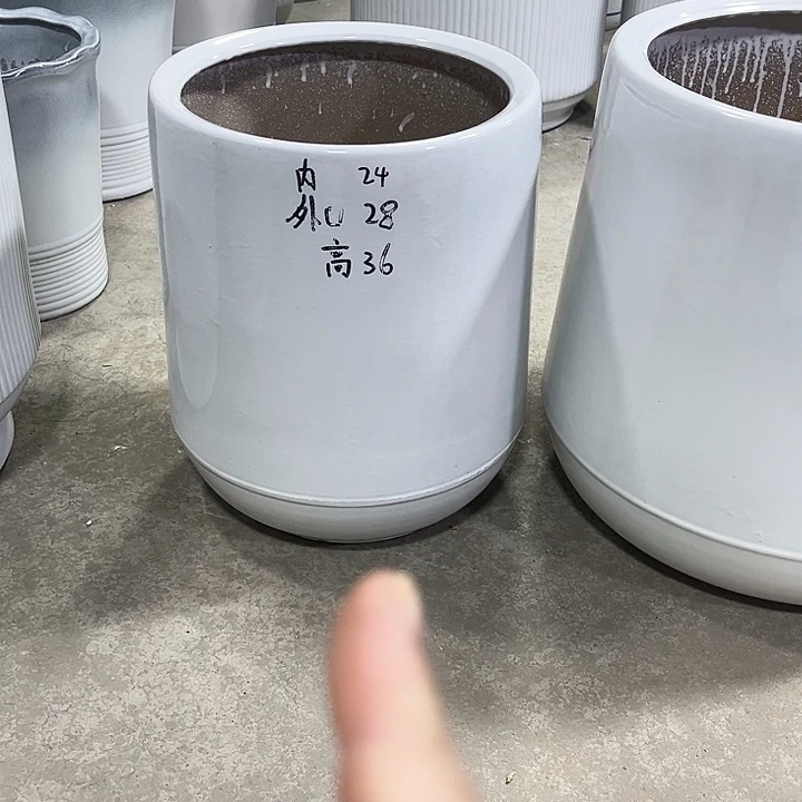 陶瓷大花盆水滴白大号