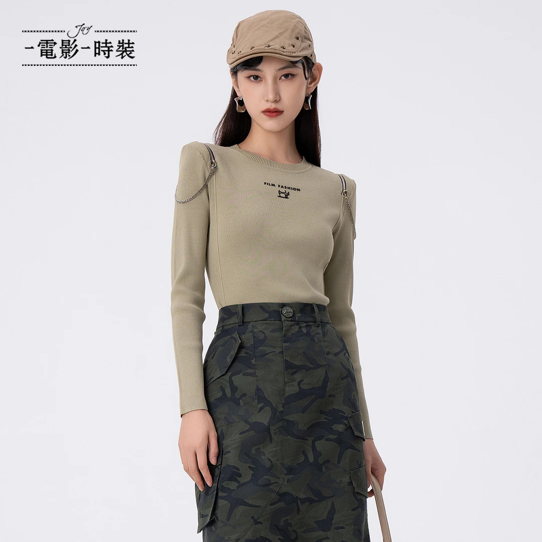 【九月专属】一电影一时装套头毛织工装上衣FFCM114001