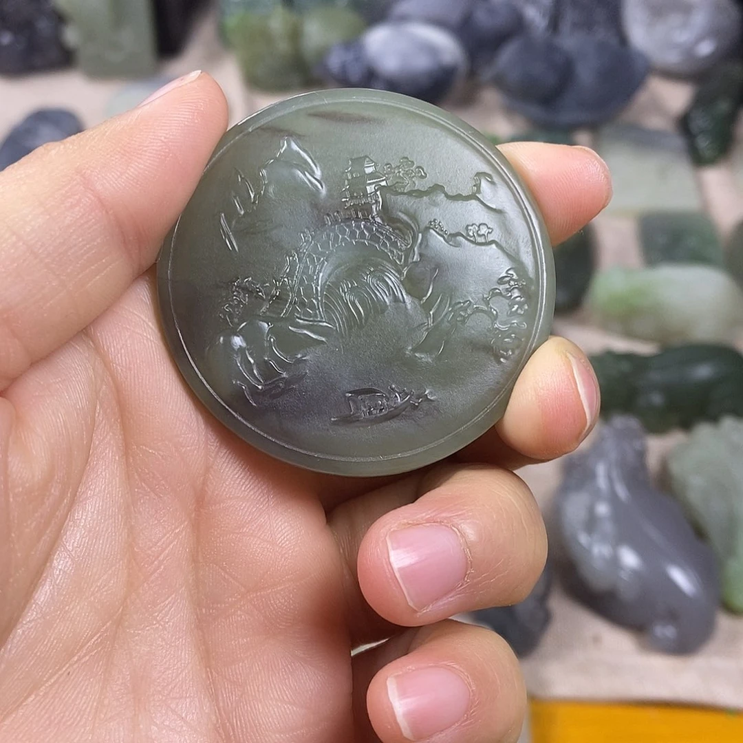 和田玉未镶嵌颈饰