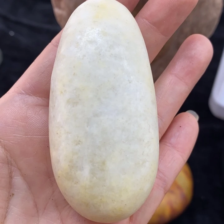 未镶嵌和田玉（糖玉）挂件