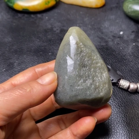 和田玉珠宝奇石未镶嵌