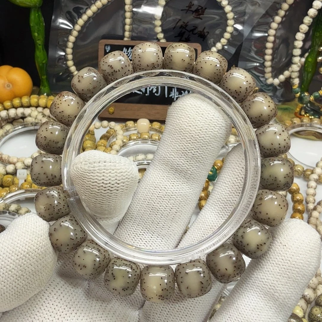 玖***木星月菩提吊坠11侧留白