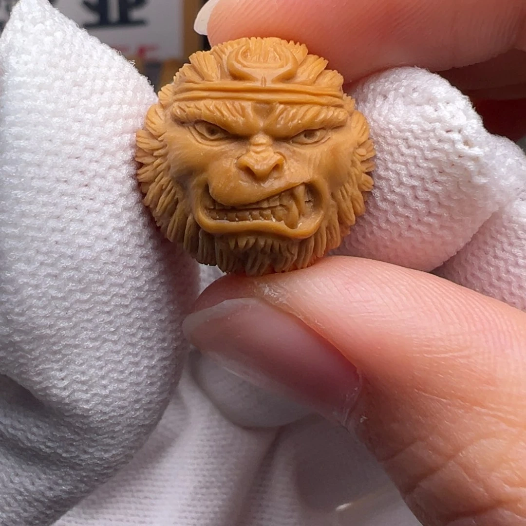 文玩核桃把件精修款金箍大圣18左右尺寸全品有正常封口线