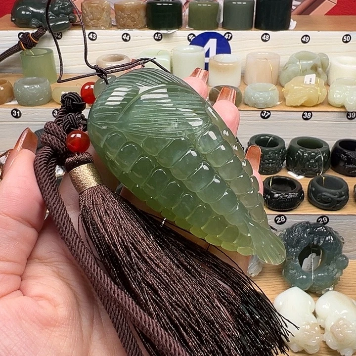 蛇纹石玉未镶嵌戒指玉米