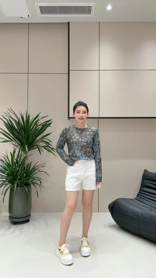 【清仓不加单 】经典复古简约牛仔短裤6866