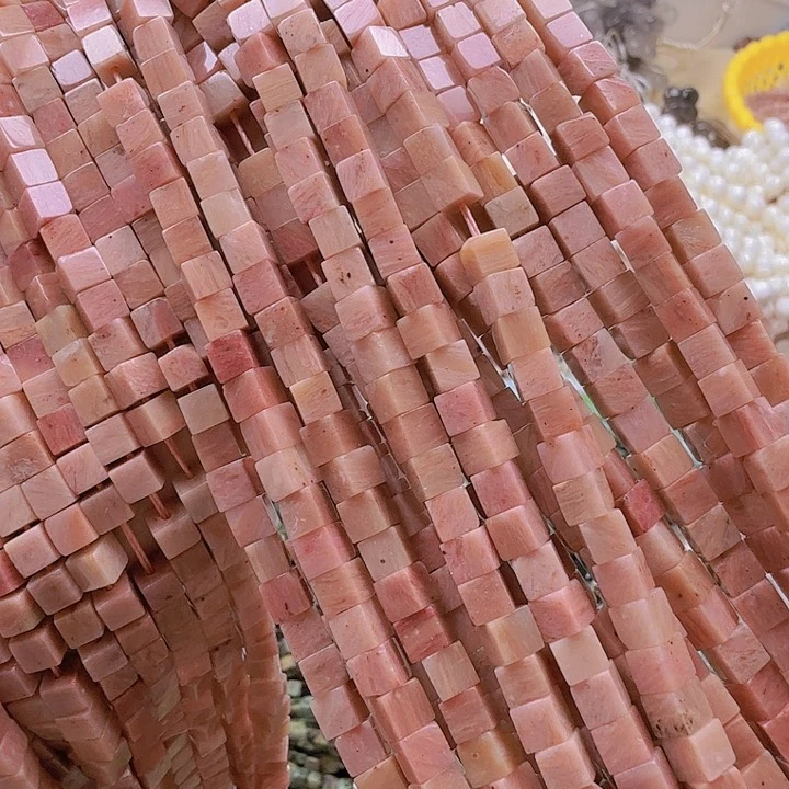 水晶珠宝半成品未镶嵌卡4红木纹方糖一条