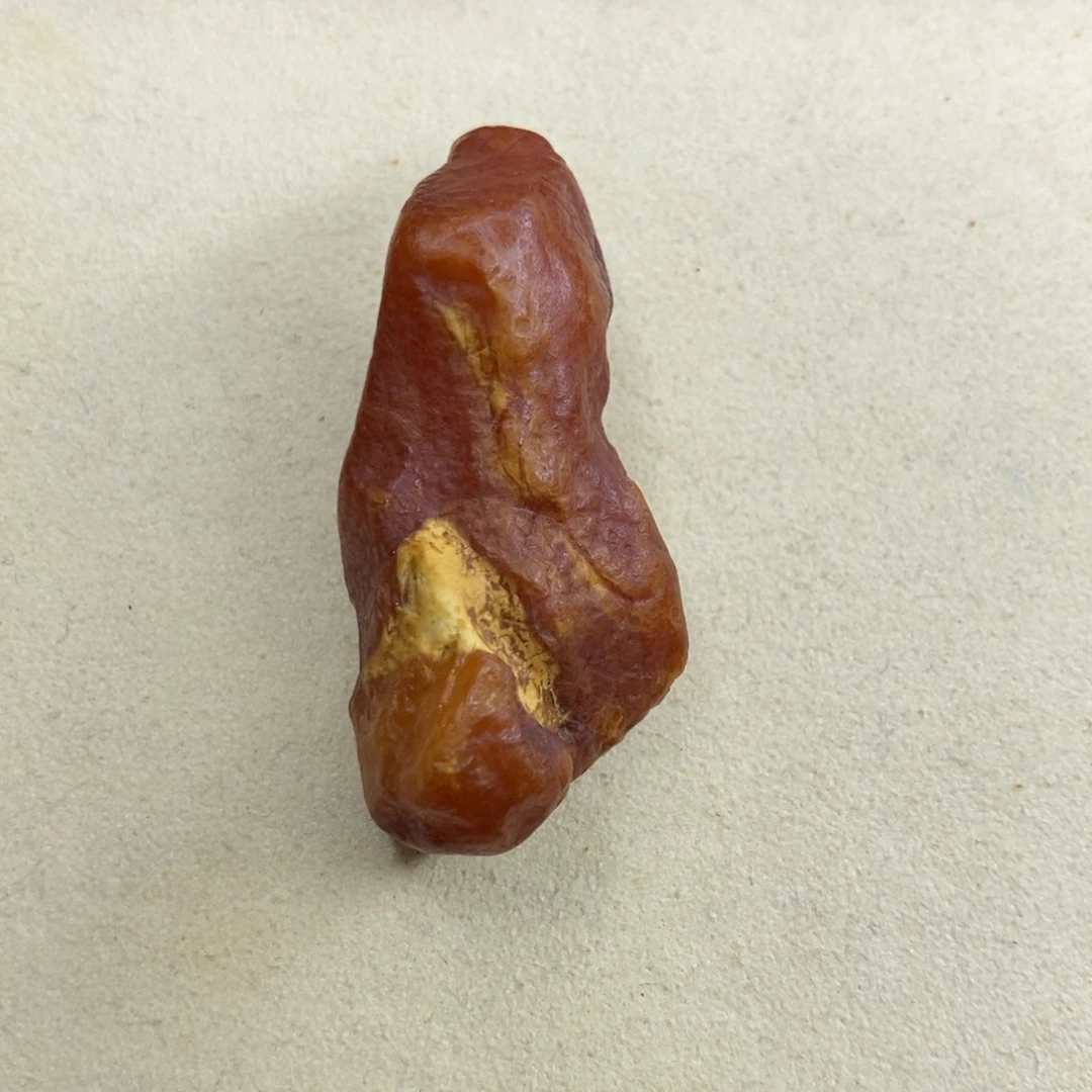 琥珀颈饰未镶嵌皎梨