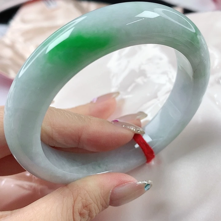 未镶嵌手镯翡翠，841