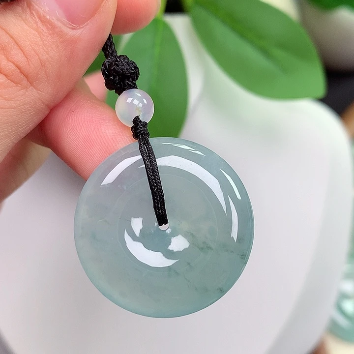 颈饰未镶嵌翡翠平安扣 28.3x6.3mm