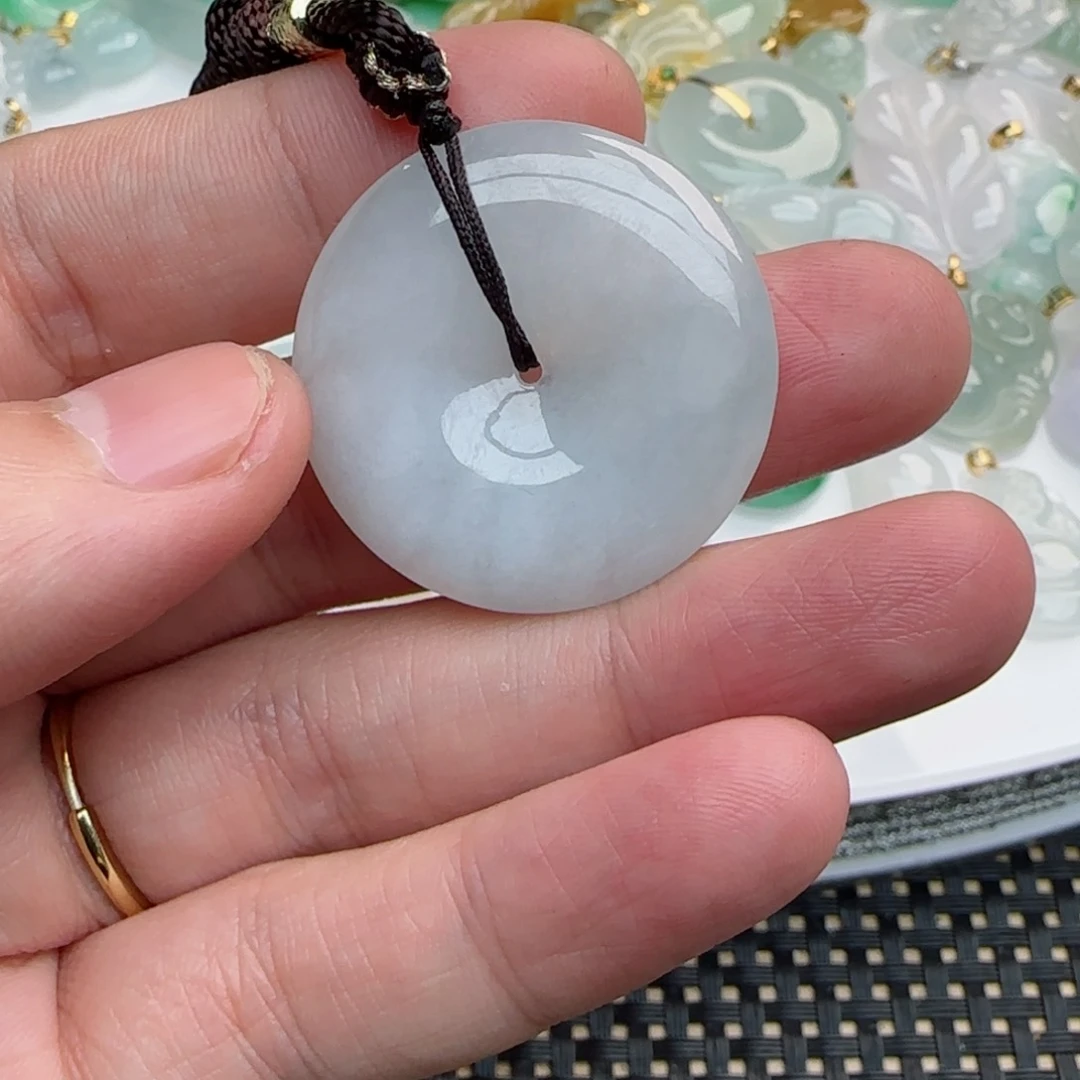 【闪购商品】翡翠颈饰未镶嵌大平安扣