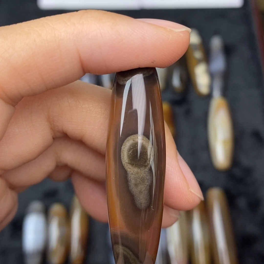 玛瑙/玉髓颈饰未镶嵌王*岁