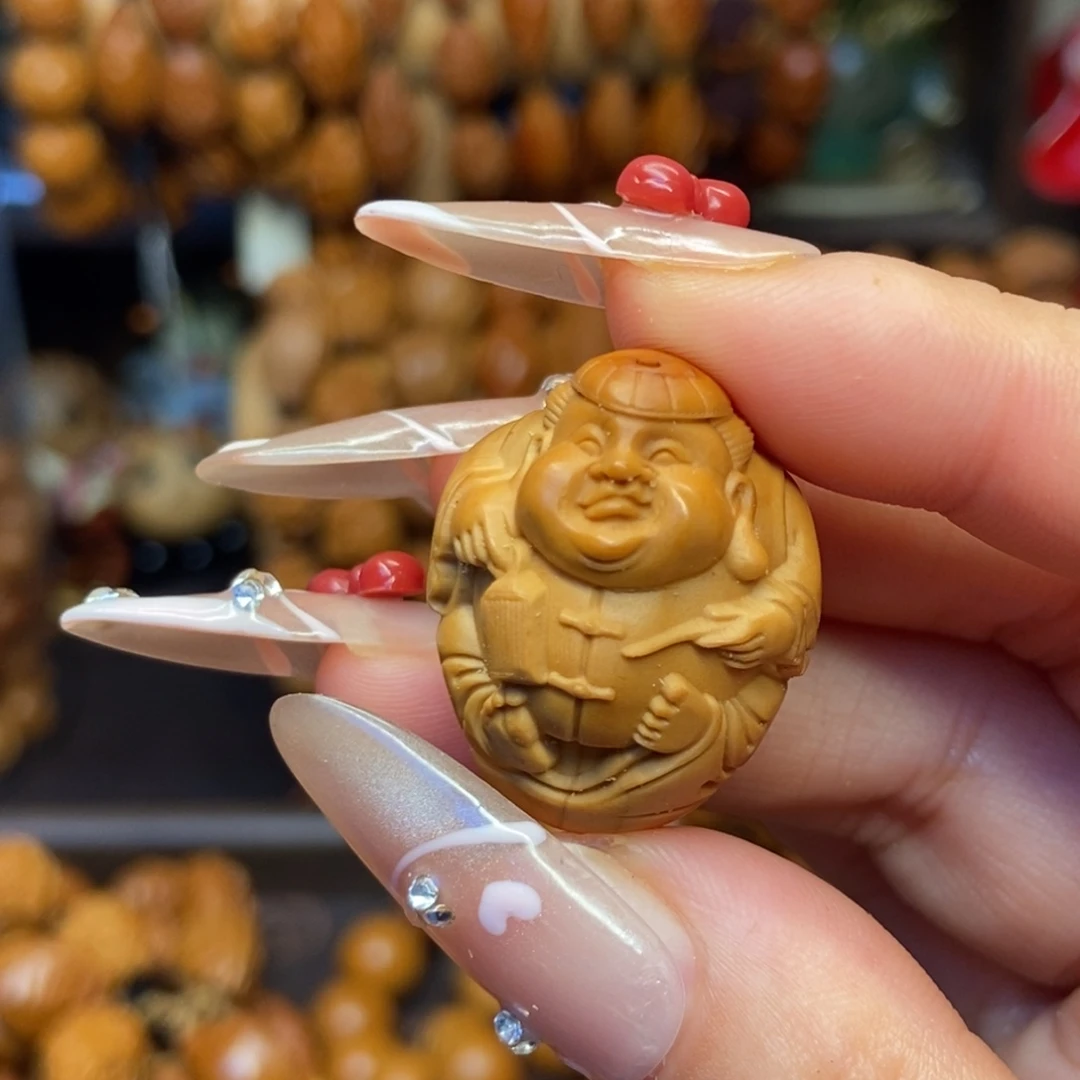 吊坠橄榄核大地主