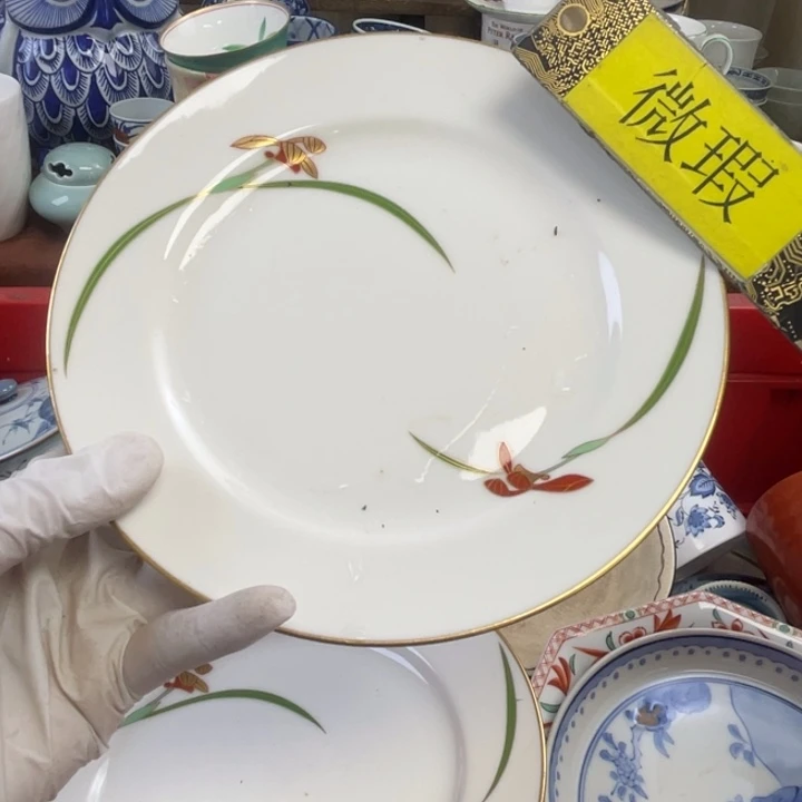 他家瓷器真美…开播了