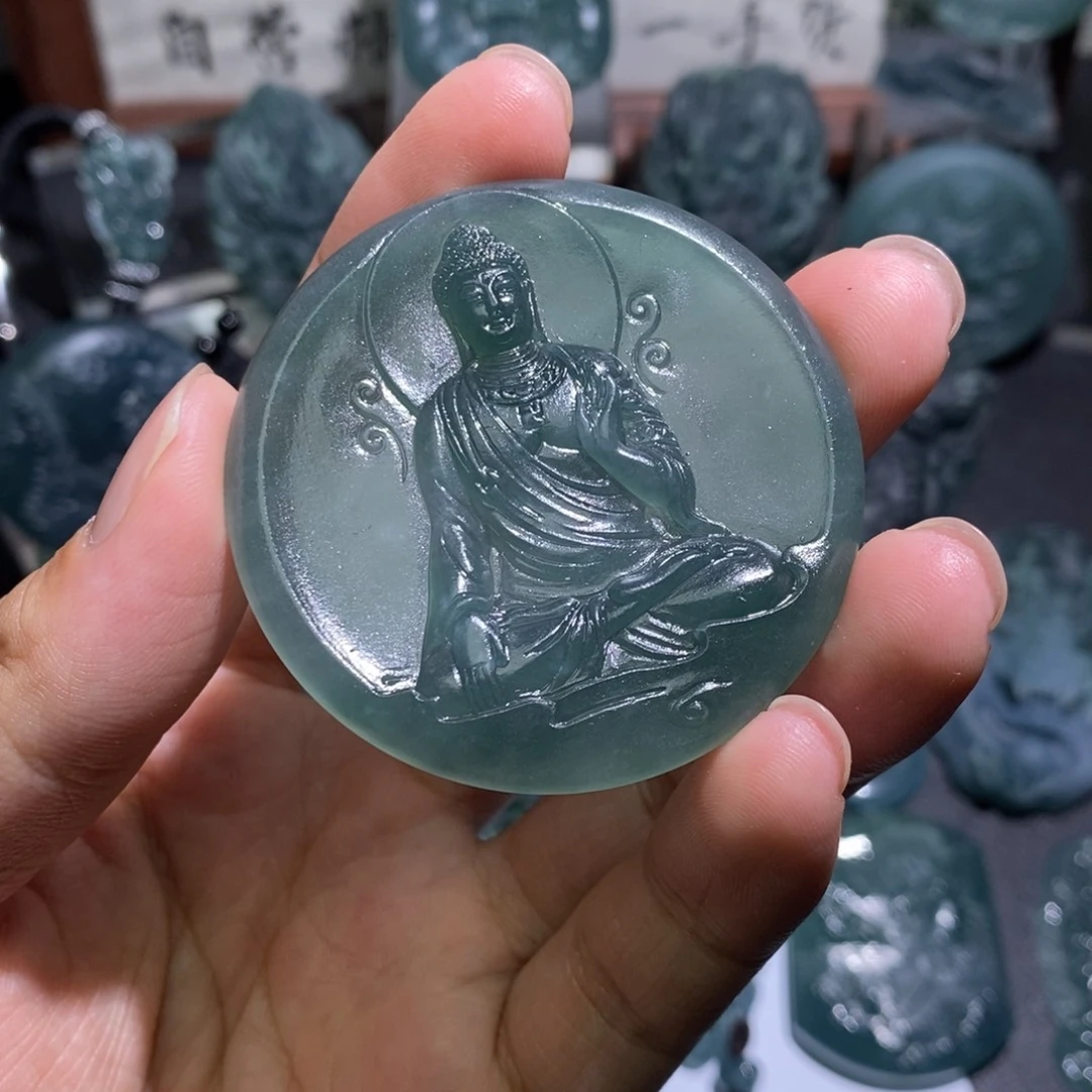 未镶嵌定制翡翠大日如来