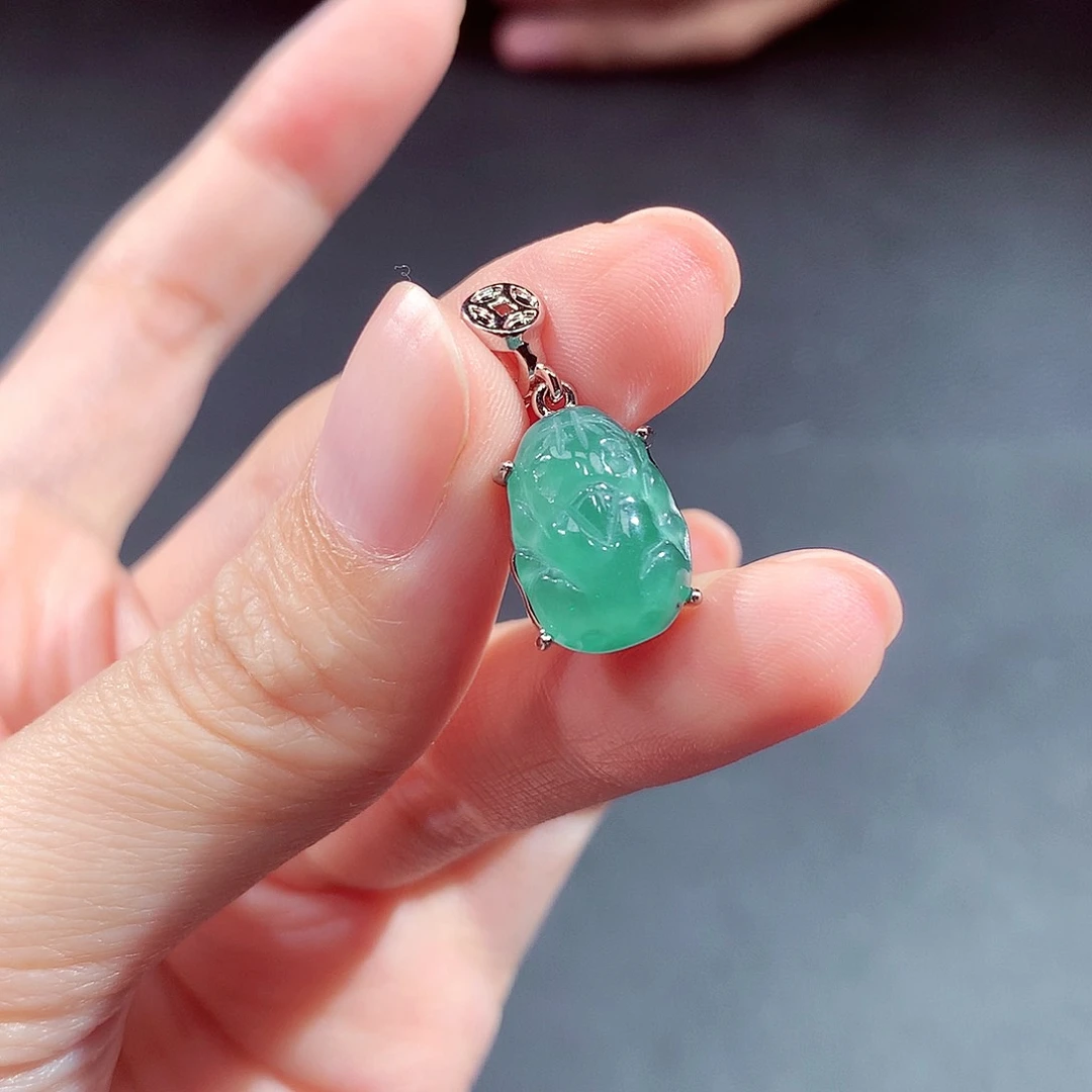 未镶嵌戒指翡翠翡翠