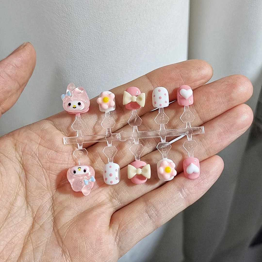 【粉色美乐蒂蝴蝶结】3-10岁宝宝穿戴甲可爱卡通美甲贴