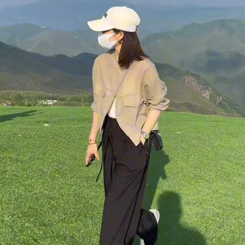 纯色工装防晒长袖上衣女士2025夏季时尚新款轻薄宽松透气短款外套