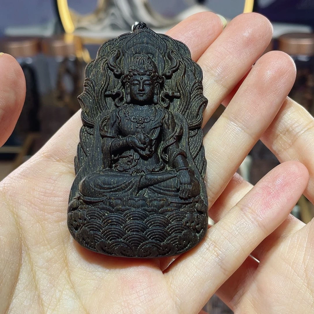 木宇*越1富森红土吊坠