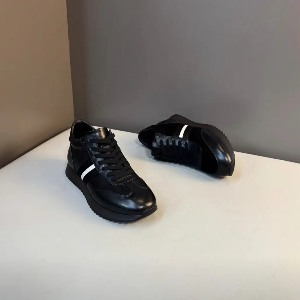 透气保暖圆头防滑系带休闲皮鞋高帮鞋男款厚底潮鞋