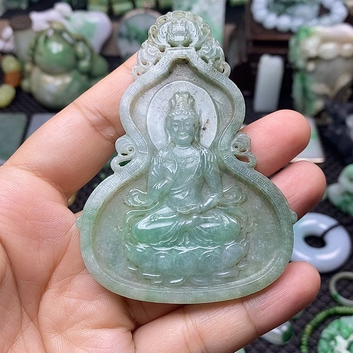 翡翠未镶嵌颈饰缅甸天然翡翠观音