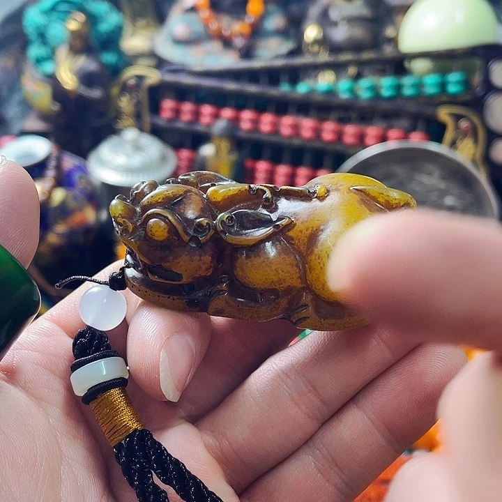 未镶嵌蜜蜡裸石主播的时候真的很喜欢