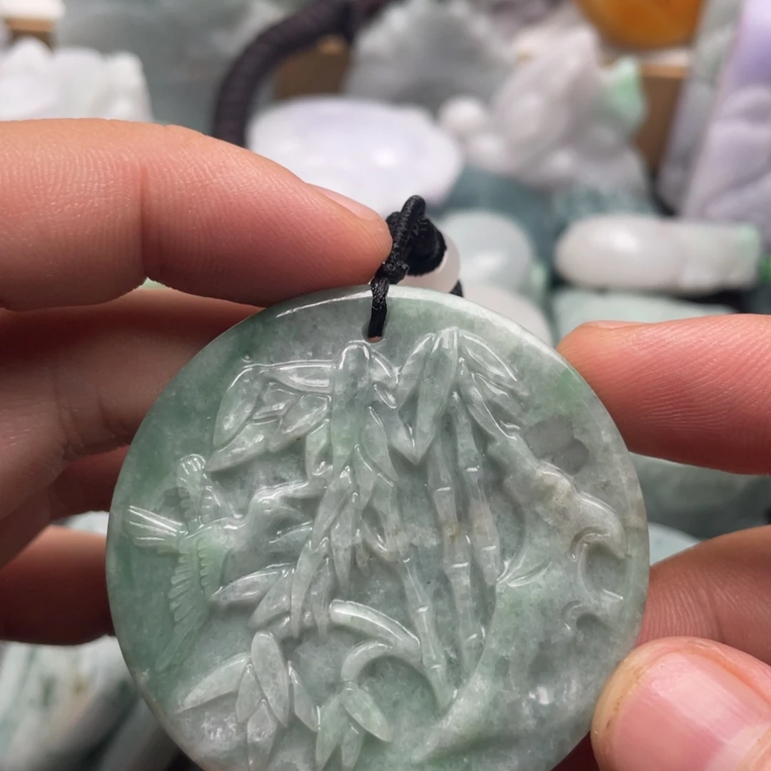 翡翠未镶嵌吊坠(不含链)