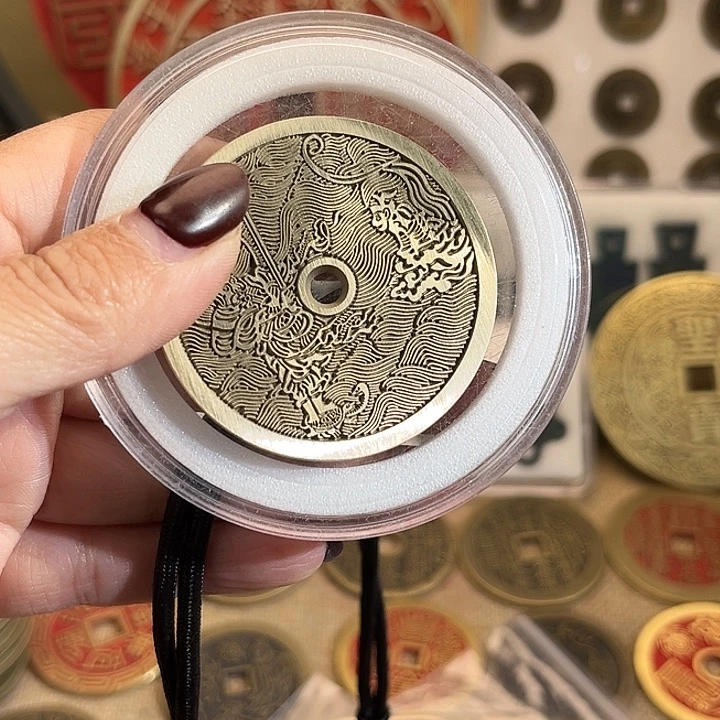 知***1铜现代翻砂工艺作品