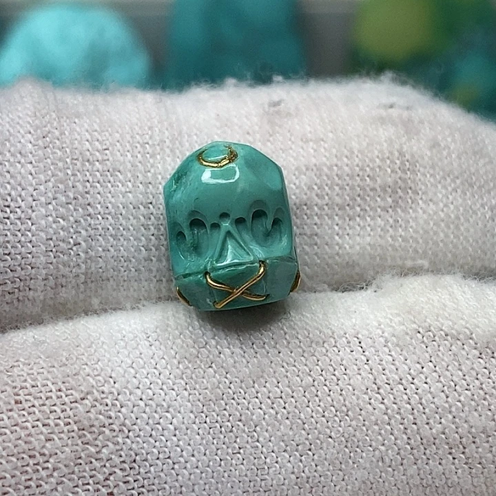 未镶嵌绿松石天然原矿 带武汉地大证书