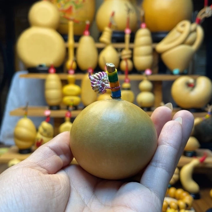 桐***林天然葫芦自然生长