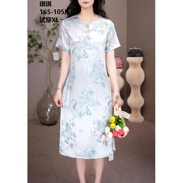 2075 【熊猫竹子】圆领直筒遮肚子连衣裙