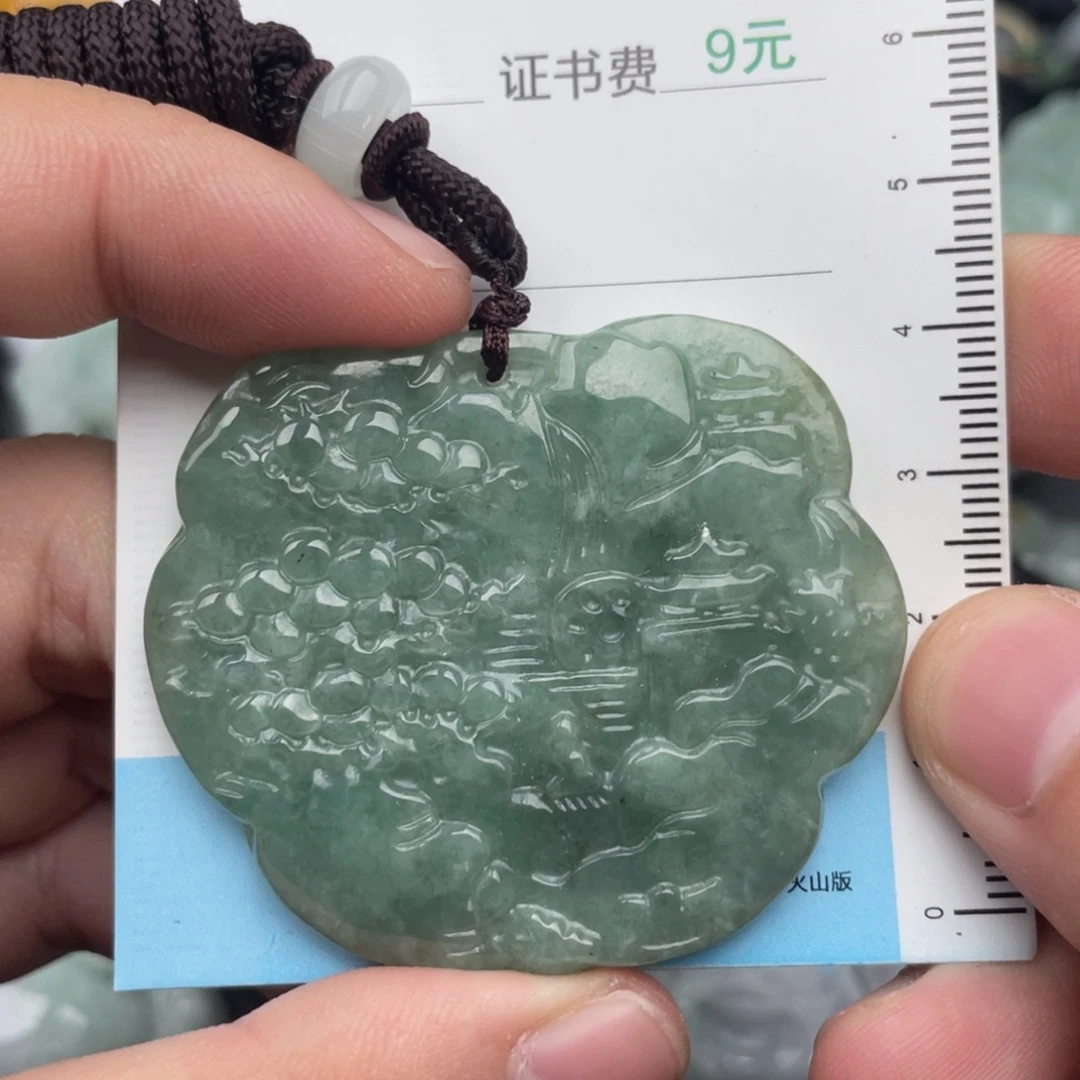 吊坠(不含链)未镶嵌翡翠