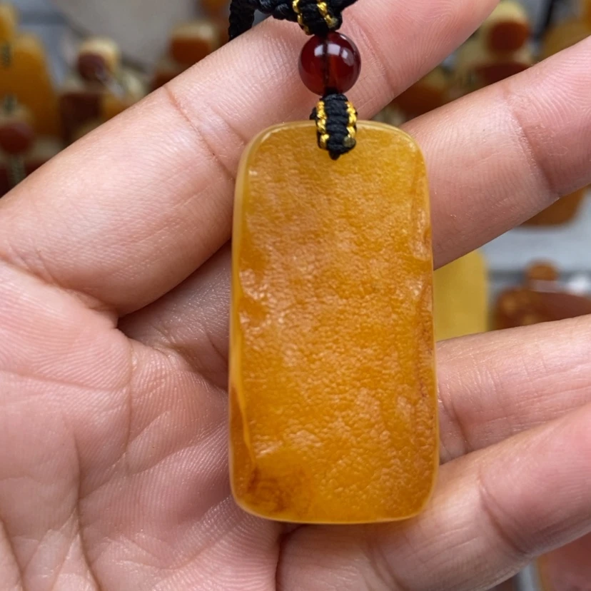 【闪购商品】琥珀颈饰未镶嵌