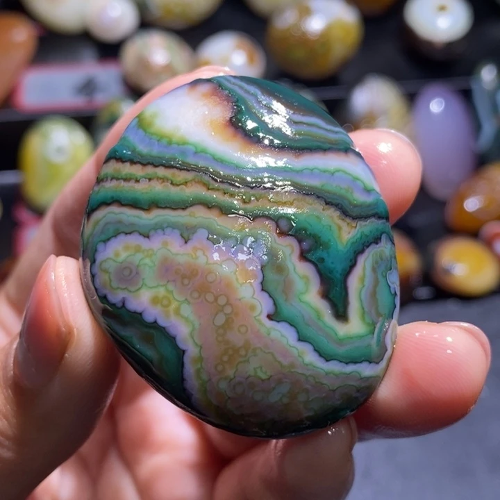 未镶嵌玛瑙/玉髓珠宝奇石