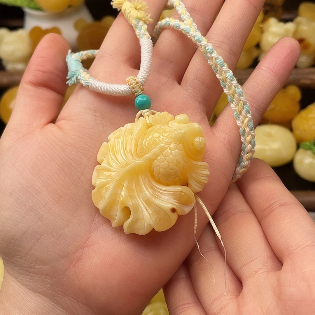 琥珀未镶嵌珠宝奇石