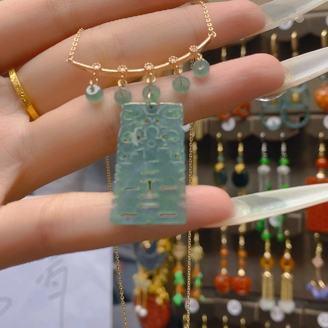 翡翠合金耳饰翡翠