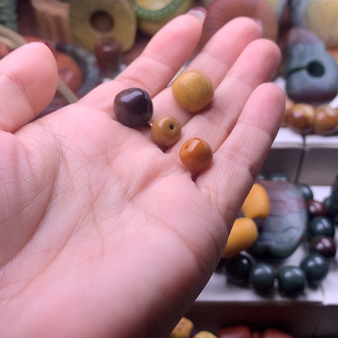 岫岩河磨玉（透闪石质玉）未镶嵌吊坠(不含链)