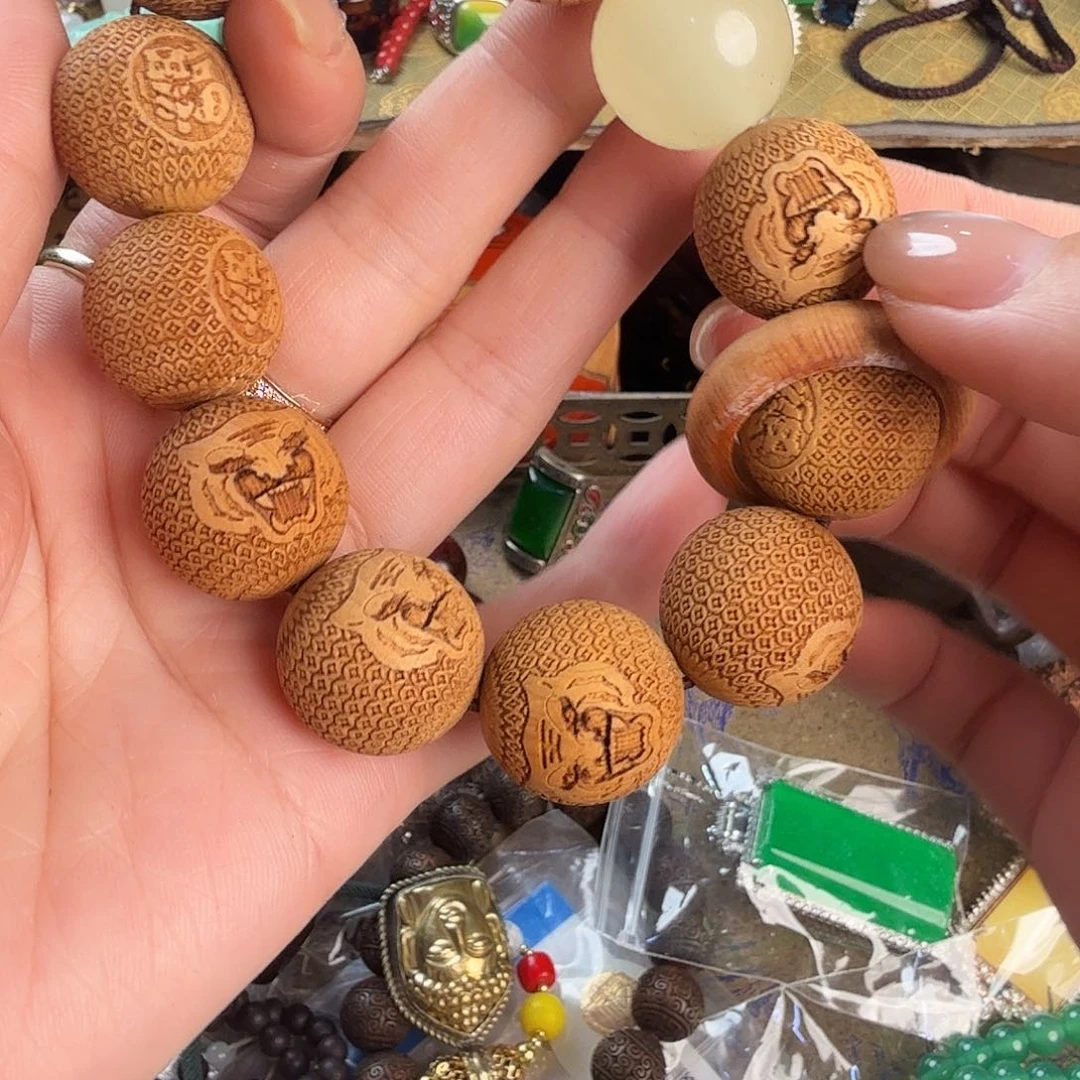 滴血莲花菩提吊坠