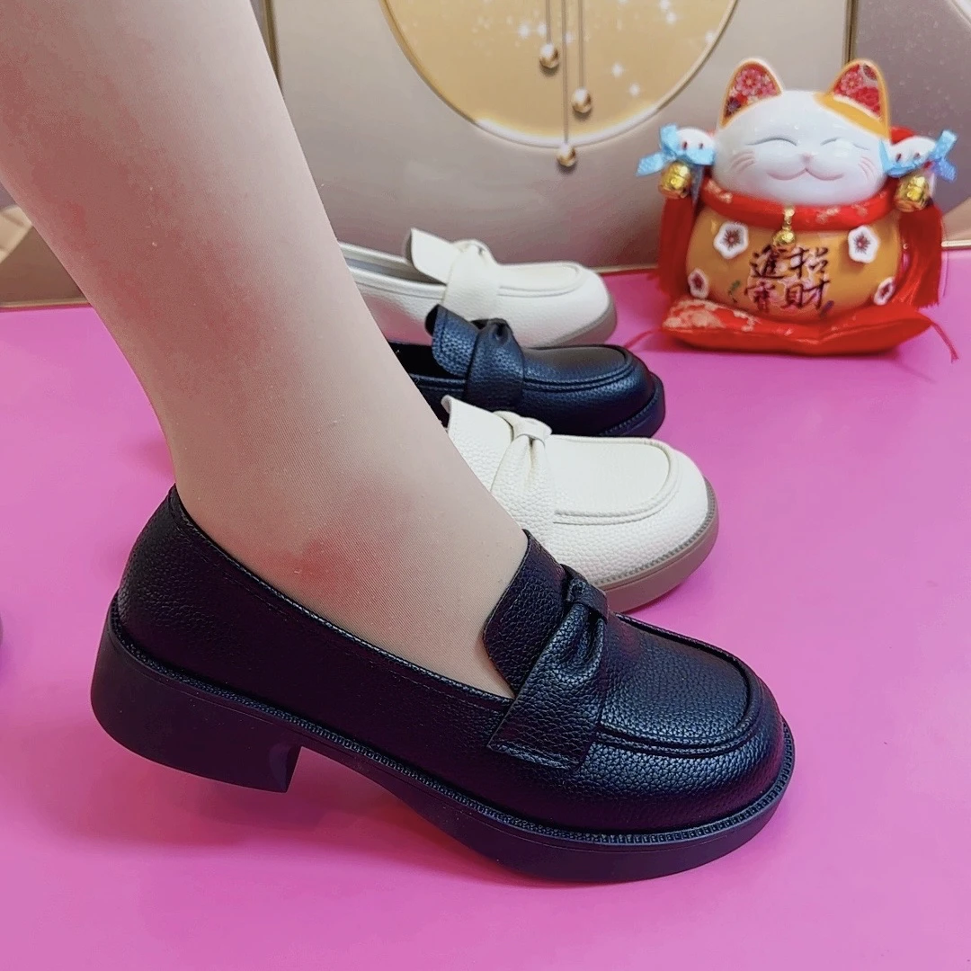 爆款真皮乐福鞋女2025春秋新款软底防滑中老年妈妈单鞋休闲小皮鞋