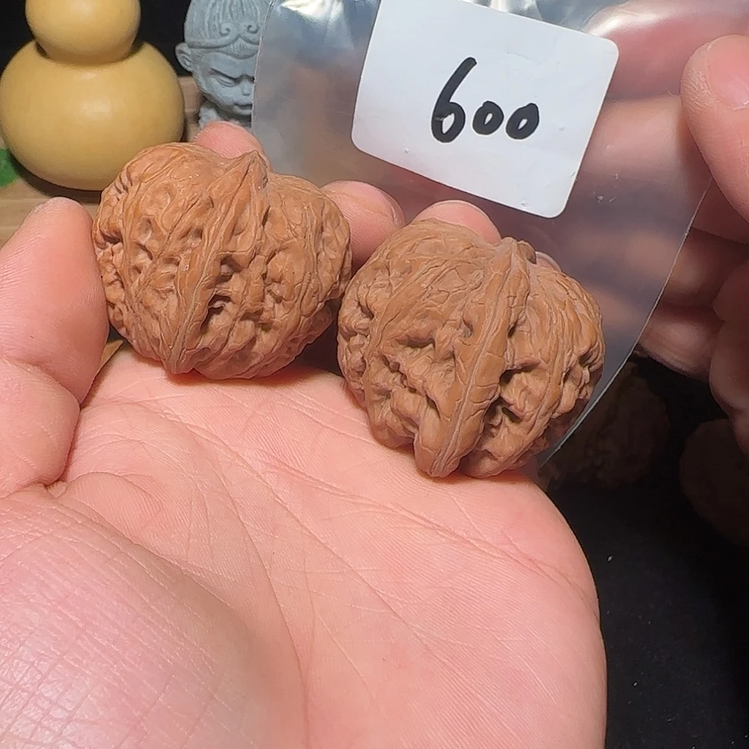 文玩核桃把件600全品40元宝