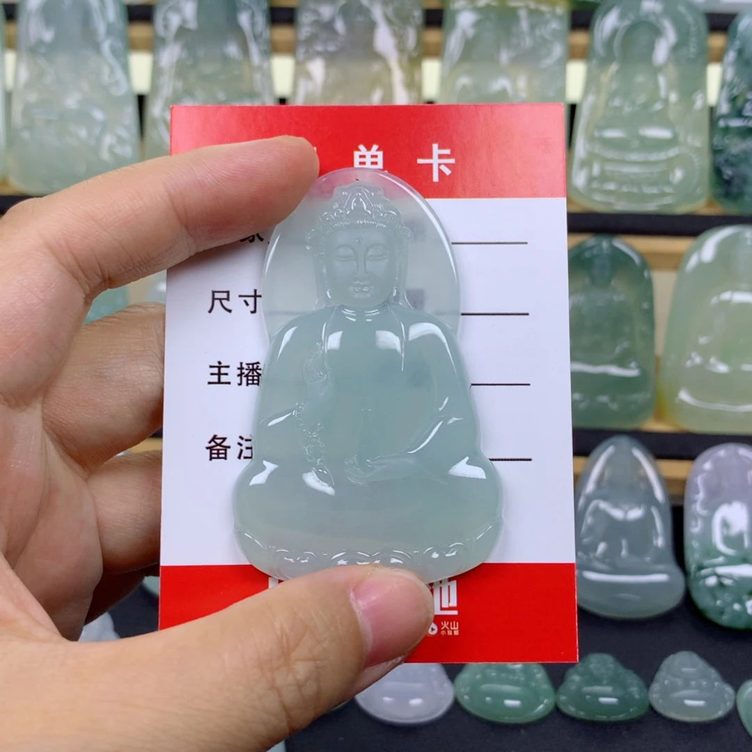 土***儿翡翠未镶嵌颈饰素衣