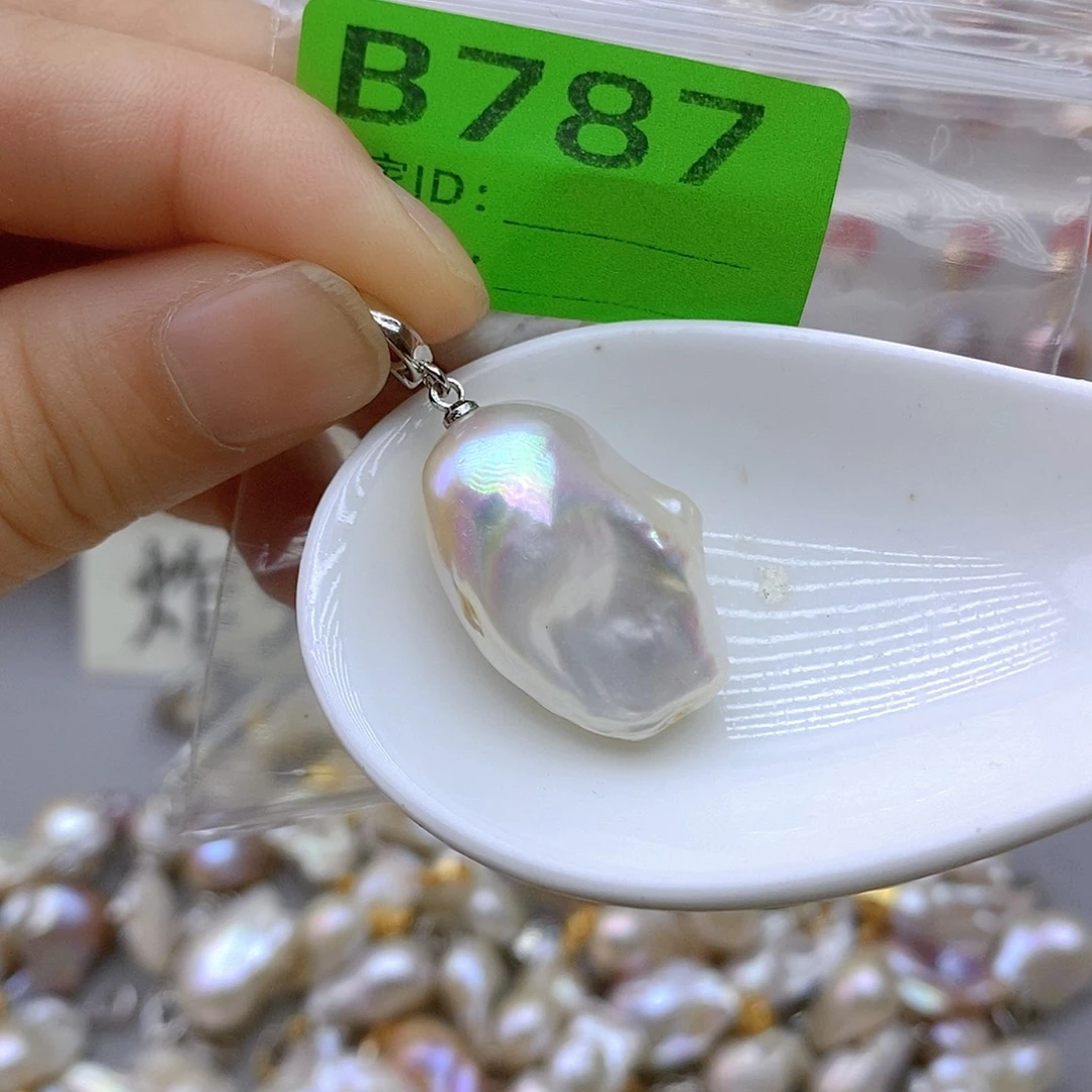 未镶嵌淡水珍珠吊坠